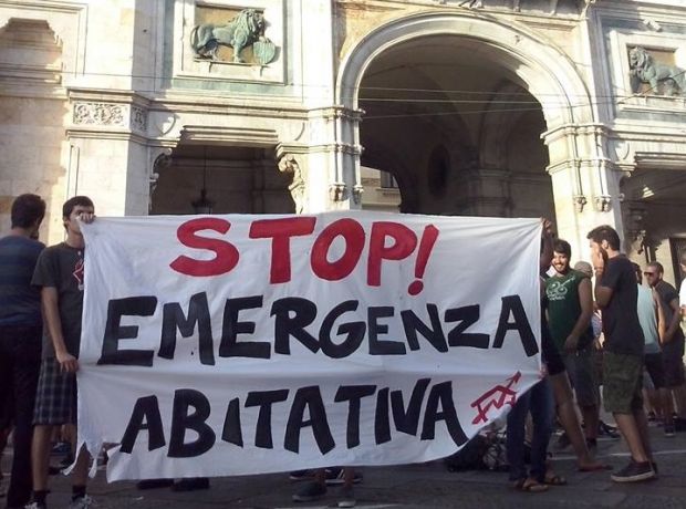 and-ldquo-case-e-acqua-per-tutti-and-rdquo-tensione-in-via-roma-senzatetto-occupano-la-strada