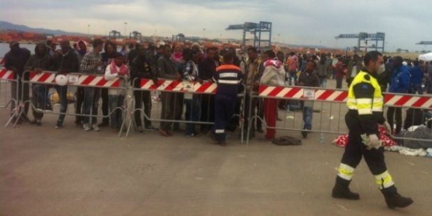 Immigrazione immigrazione-hub-regionale-per-i-profughi-in-citt-and-agrave