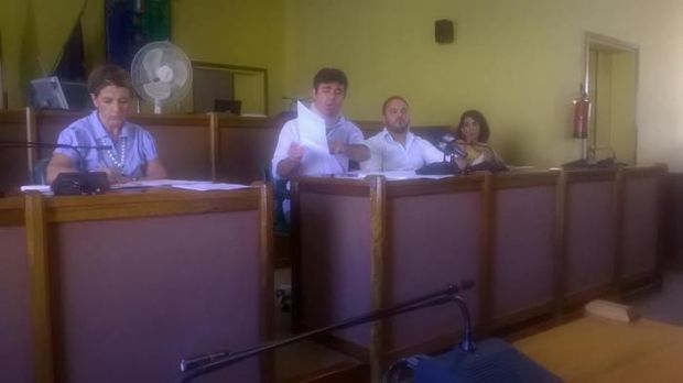 stipendio-del-sindaco-prosegue-la-polemica-in-comune