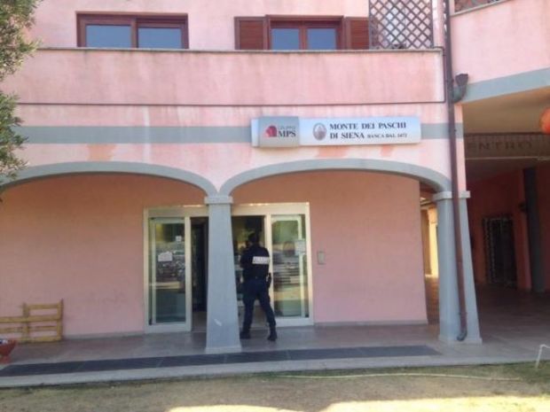 Assalto al bancomat di Arzachena assalto-al-bancomat-di-arzachena-il-bottino-and-egrave-di-33mila-euro