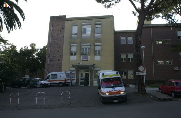 catena-umana-per-salvare-l-ospedale-di-ghilarza