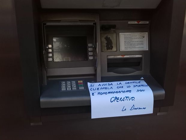 Assalto fallito al bancomat a Siniscola assalto-fallito-al-bancomat-a-siniscola
