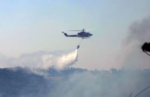 Fiamme a Escolca: intervento dell’elicottero del Corpo forestale