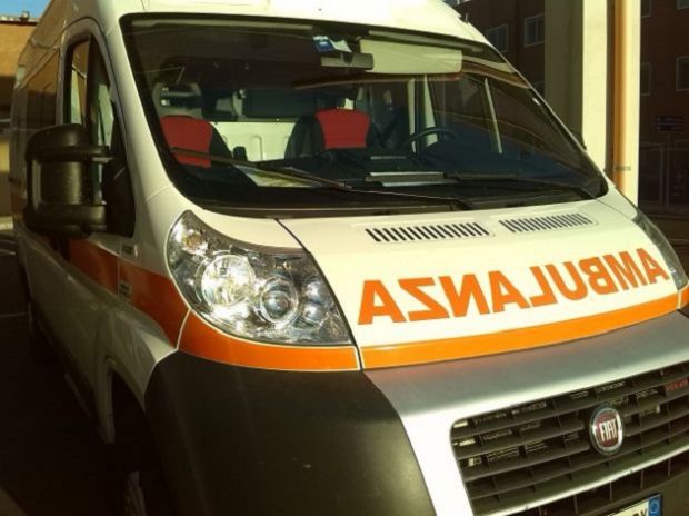 auto-nella-scarpata-un-morto-e-un-ferito-grave