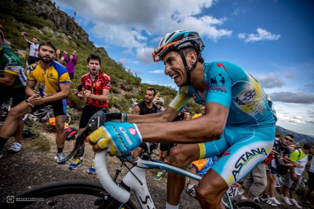 vuelta-aru-and-egrave-al-comando