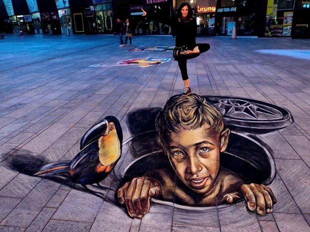 piazza-del-carmine-arriva-la-street-painter-vera-bugatti