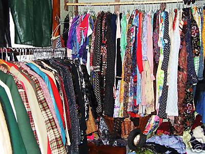 raccolta-d-and-rsquo-abiti-usati-per-indigenti