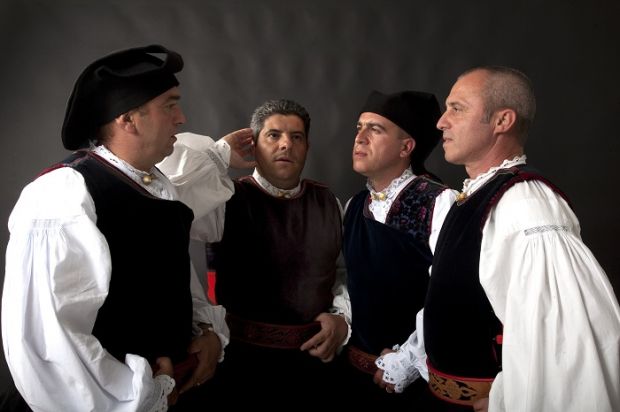 canto-a-tenore-pressing-per-legge-tutela