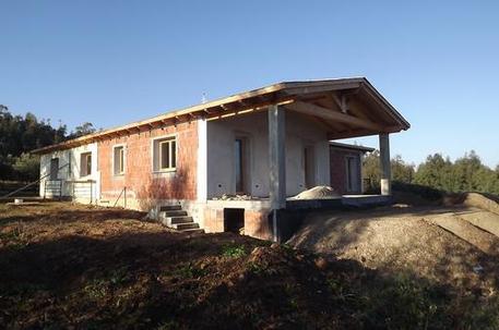 Torpè torp-and-egrave-crolla-un-ponte-40-famiglie-evacuate