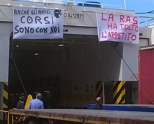 saremar-lotta-varca-i-confini-esplode-protesta-in-corsica