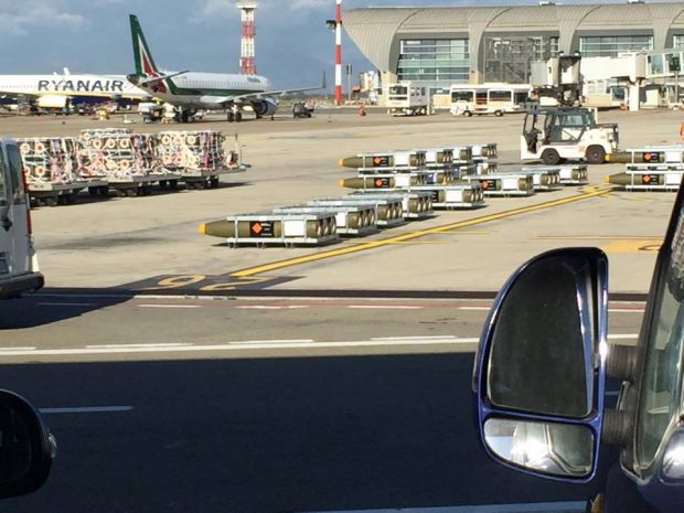 elmas-bombe-a-pochi-passi-dagli-aerei