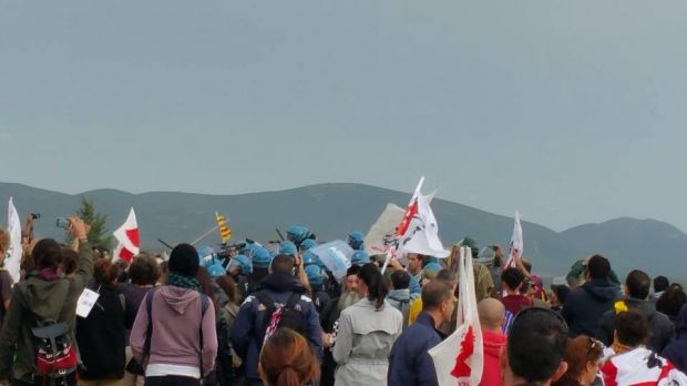 tensione-a-teulada-cariche-polizia-e-lacrimogeni