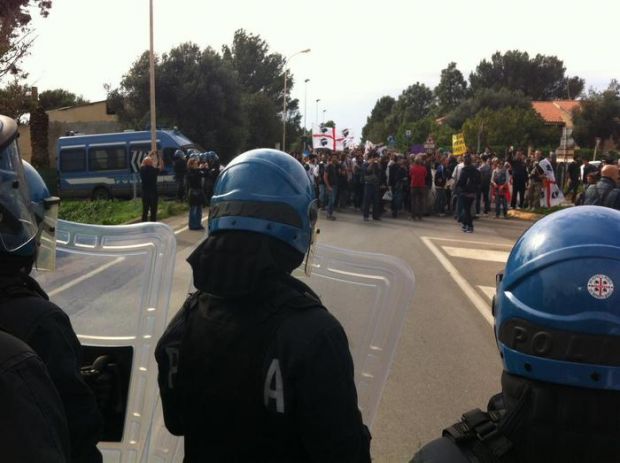 teulada-invasione-del-poligono-denunciati-16-manifestanti