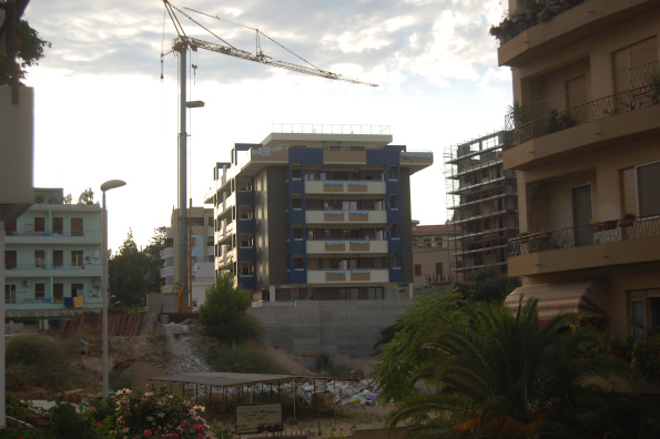 cemento-e-mattoni-a-bonaria-gi-and-ugrave-villa-storica-ambientalisti-all-and-rsquo-attacco