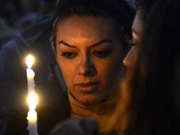 amnesty-fiaccolata-per-le-vittime-di-parigi