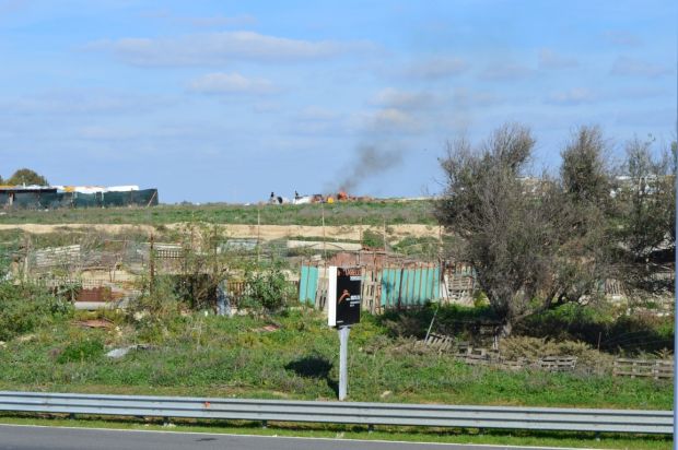 allarme-ecologisti-and-quot-roghi-da-campo-nomadi-554-pericoli-per-la-salute-and-quot