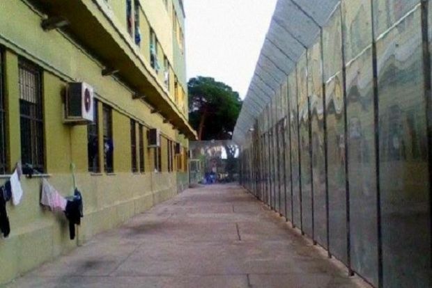 elmas-profughi-lasciano-il-cara