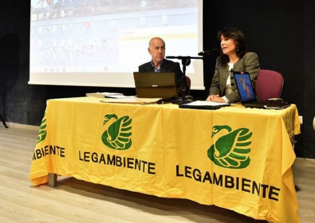 Colombu colombu-and-quot-svolta-rosa-and-quot-a-legambiente