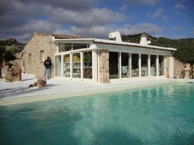 costa-smeralda-ville-e-piscine-abusive