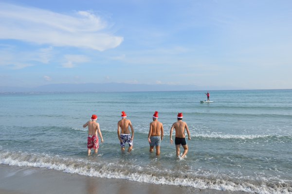 Tuffi di Natale al Poetto tuffi-di-natale-al-poetto