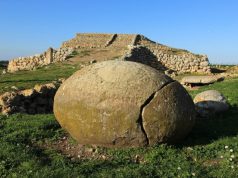 monte-d-and-rsquo-accoddi-incanta-operatori