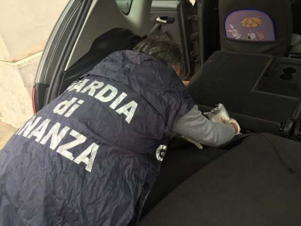 Coca nel serbatoio coca-nel-serbatoio-arrestati-2-cagliaritani