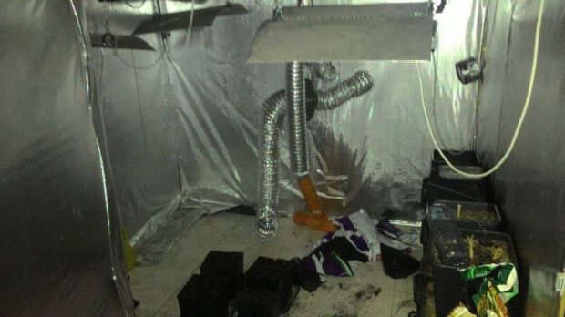 via-tevere-in-casa-laboratorio-per-droga