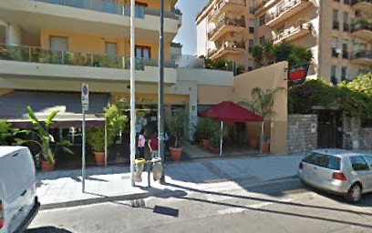 Comune a pasticceria: “Via fioriere e tavolini” comune-a-pasticceria-and-ldquo-via-fioriere-e-tavolini-and-rdquo