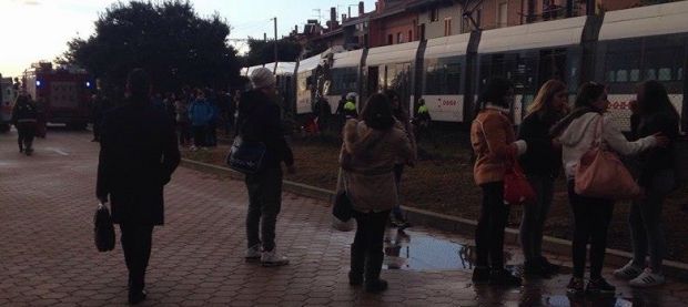 pirri-scontro-metro-terrore-sui-binari-i-testimoni-and-ldquo-urla-e-volti-sanguinanti-and-rdquo