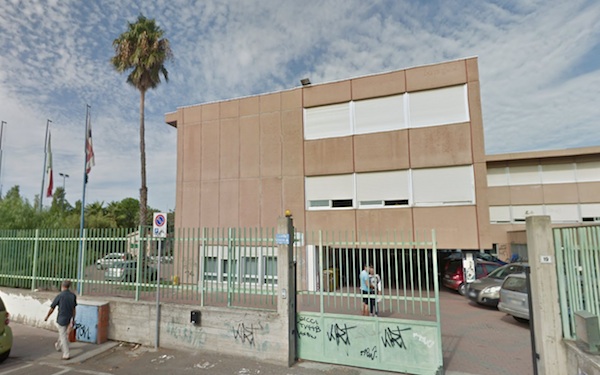black-out-al-liceo-studenti-a-casa