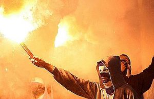 tir-and-ograve-fumogeno-in-campo-daspo-per-carabiniere-ultras