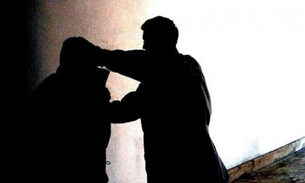 anziano-pestato-nella-villa-moglie-mette-in-fuga-aggressori