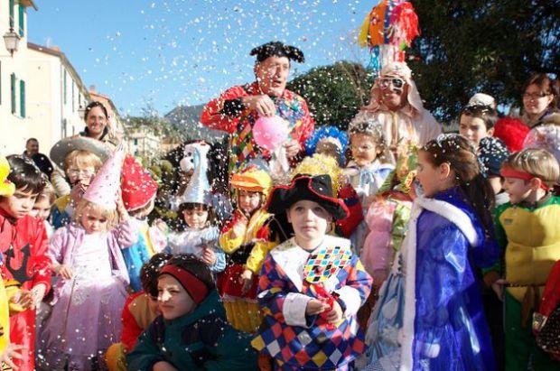 carnevale-in-citt-and-agrave-5-rioni-in-festa-ecco-il-programma