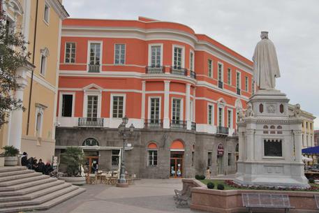 camera-di-commercio-senza-fondi-tagli-ai-servizi