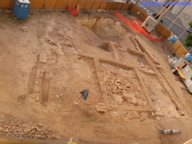 trovati-i-resti-del-castello-aragonese-di-bon-ayre-niente-cemento-in-via-milano