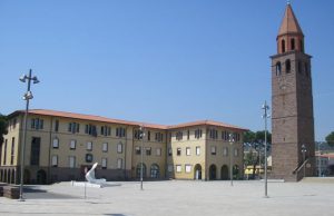 carbonia-and-ldquo-meno-catrame-pi-and-ugrave-alberi-and-rdquo-scritta-contro-il-sindaco