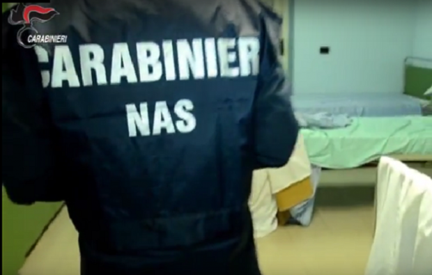 maltrattamenti-e-percosse-in-struttura-sanitaria-14-indagati-video