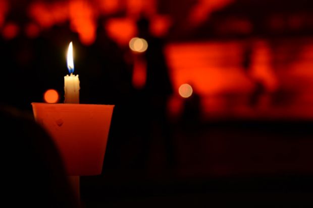 fiaccolata-contro-taglio-dei-servizi-ogliastra-scende-in-piazza