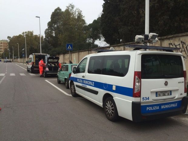 paura-in-via-cadello-scontro-tra-auto-ferita-una-donna-incinta