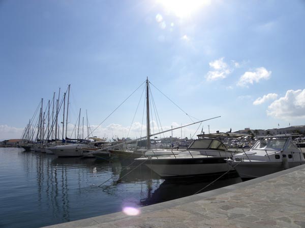 giallo-a-calasetta-cadavere-nelle-acque-del-porticciolo