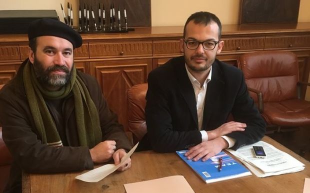 cagliari-citt-and-agrave-capitale-s-and-igrave-a-campagna-elettorale-bilingue