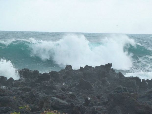 maltempo-scuote-isola-raffiche-da-140-km-h-e-onde-alte-9-metri