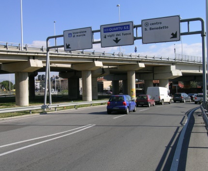 incidente-in-viale-marconi-6-auto-coinvolte-traffico-rallentato