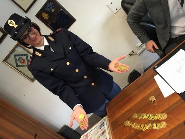 Monete false monete-false-truffa-ai-compro-oro-denunciati-5-giovani
