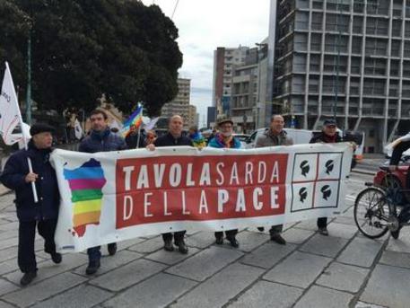 and-ldquo-no-guerra-in-libia-and-rdquo-sit-in-pacifista-in-via-roma