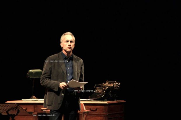 marco-travaglio-racconta-il-servilismo-dei-media-e-conquista-l-auditorium