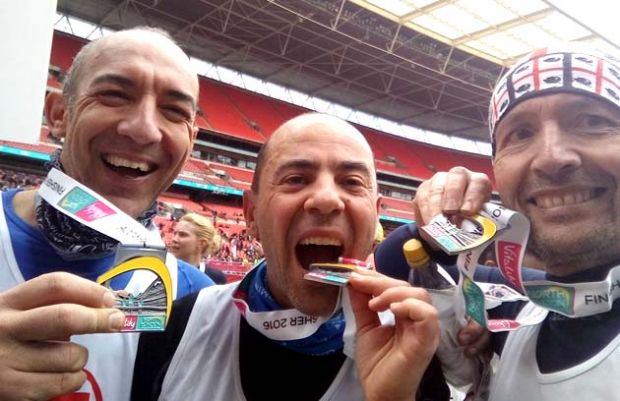 solidariet-and-agrave-orgoglio-sardo-i-and-ldquo-tre-mori-and-rdquo-per-emergency-tagliano-il-traguardo-a-wembley