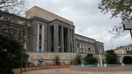 uccise-due-fidanzati-a-fucilate-per-un-furto-d-and-rsquo-auto-ergastolo