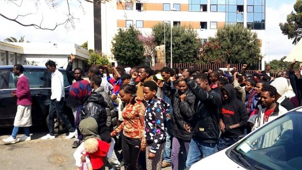 Migranti migranti-esplode-protesta-a-pirri-via-a-sciopero-della-fame