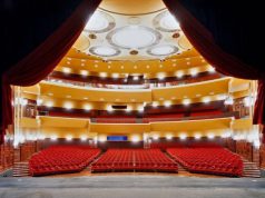 Instagramers al Lirico: opera su smartphone col fenomeno #empty instagramers-al-lirico-opera-su-smartphone-col-fenomeno-empty